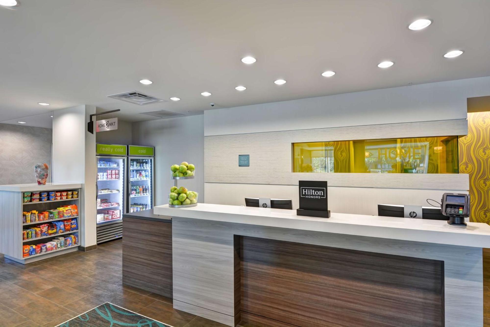 Home2 Suites By Hilton Tampa Usf Near Busch Gardens Exterior photo